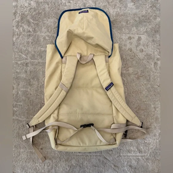 Patagonia 25L Arbor Classic Backpack - Picture 6 of 9